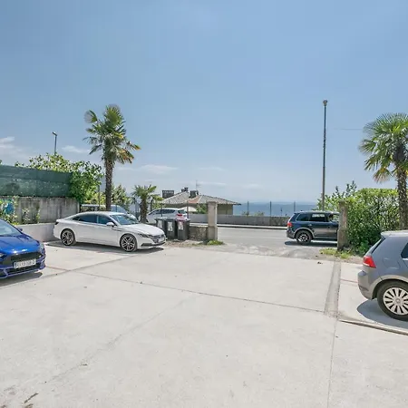 Gloria Apartman